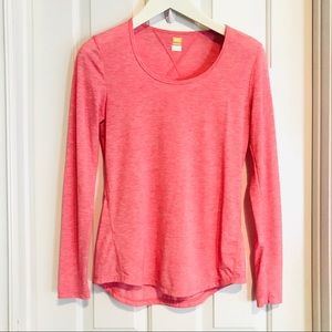 Lucy  Long Sleeve Tech Tee Size small